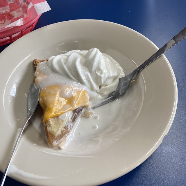 Apple Pie with Ice Cream