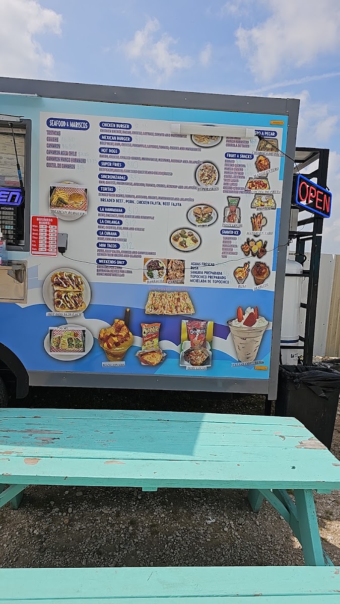 ANTOJITOS SIN MIEDO A PECAR menu board