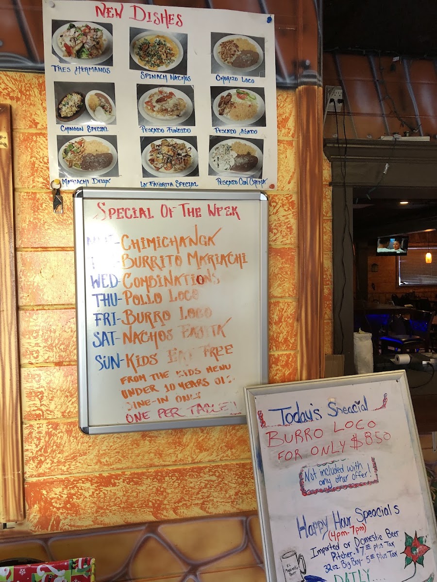 El Mariachi Mexican Restaurant menu board