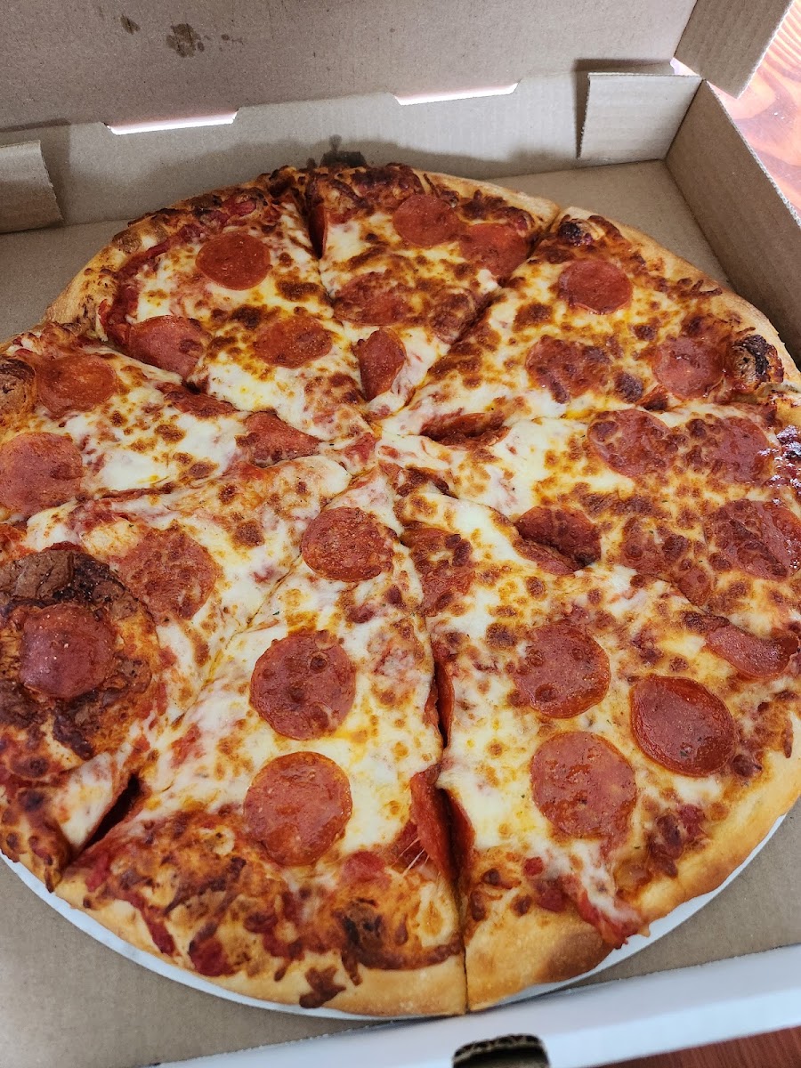 Lucky Louie's