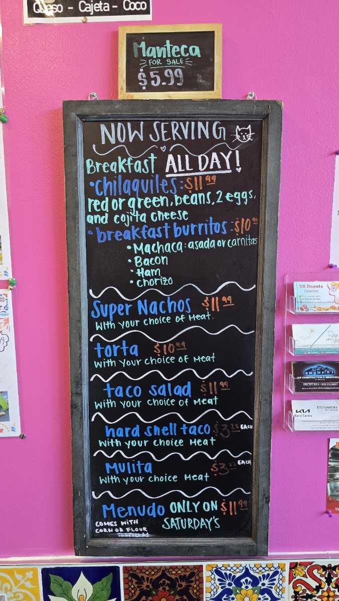 Taqueria Las 3 Charras menu board