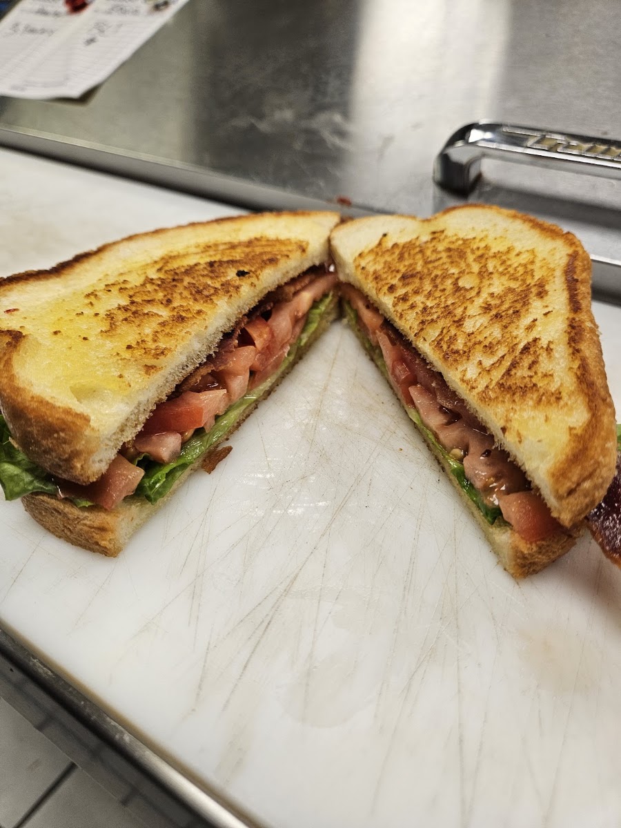 Bubba Ella’s Grill