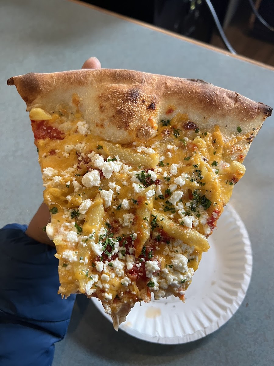 Ian's Pizza Milwaukee | Downtown
