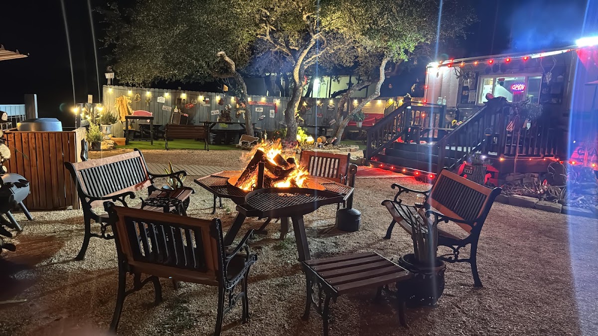 Hot & Juicy BBQ - Sandwiches and Catering