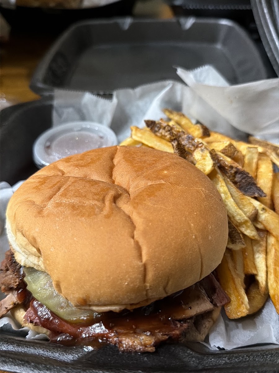 Hot & Juicy BBQ - Sandwiches and Catering