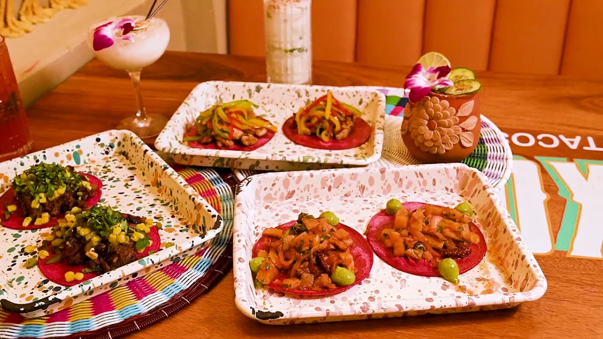 Xolos Tacos Y Tlayudas