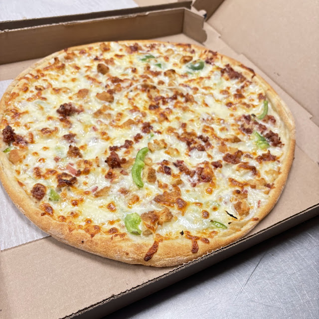 Chicken Broccoli Alfredo Pizza