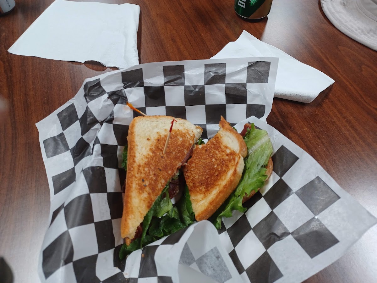 Rooster Bar & Grill