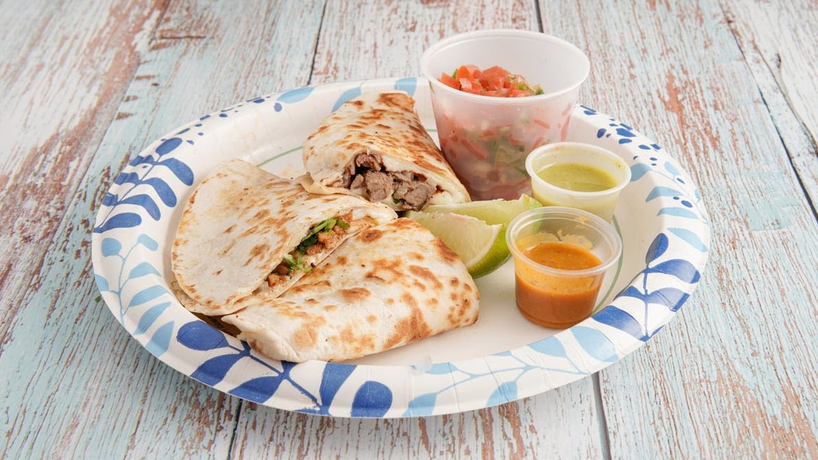 Tacos & Mariscos Dilcia’s Food Truck