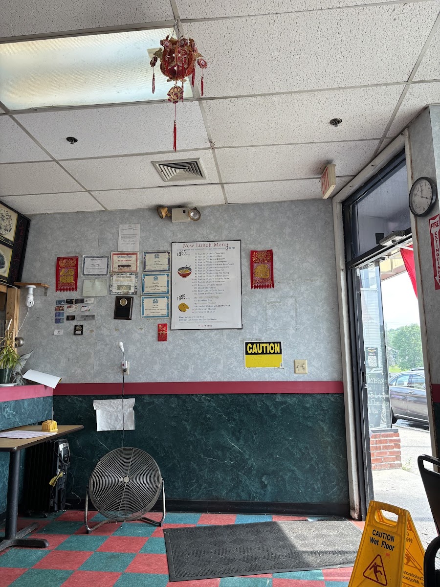 Tin-Tin menu board