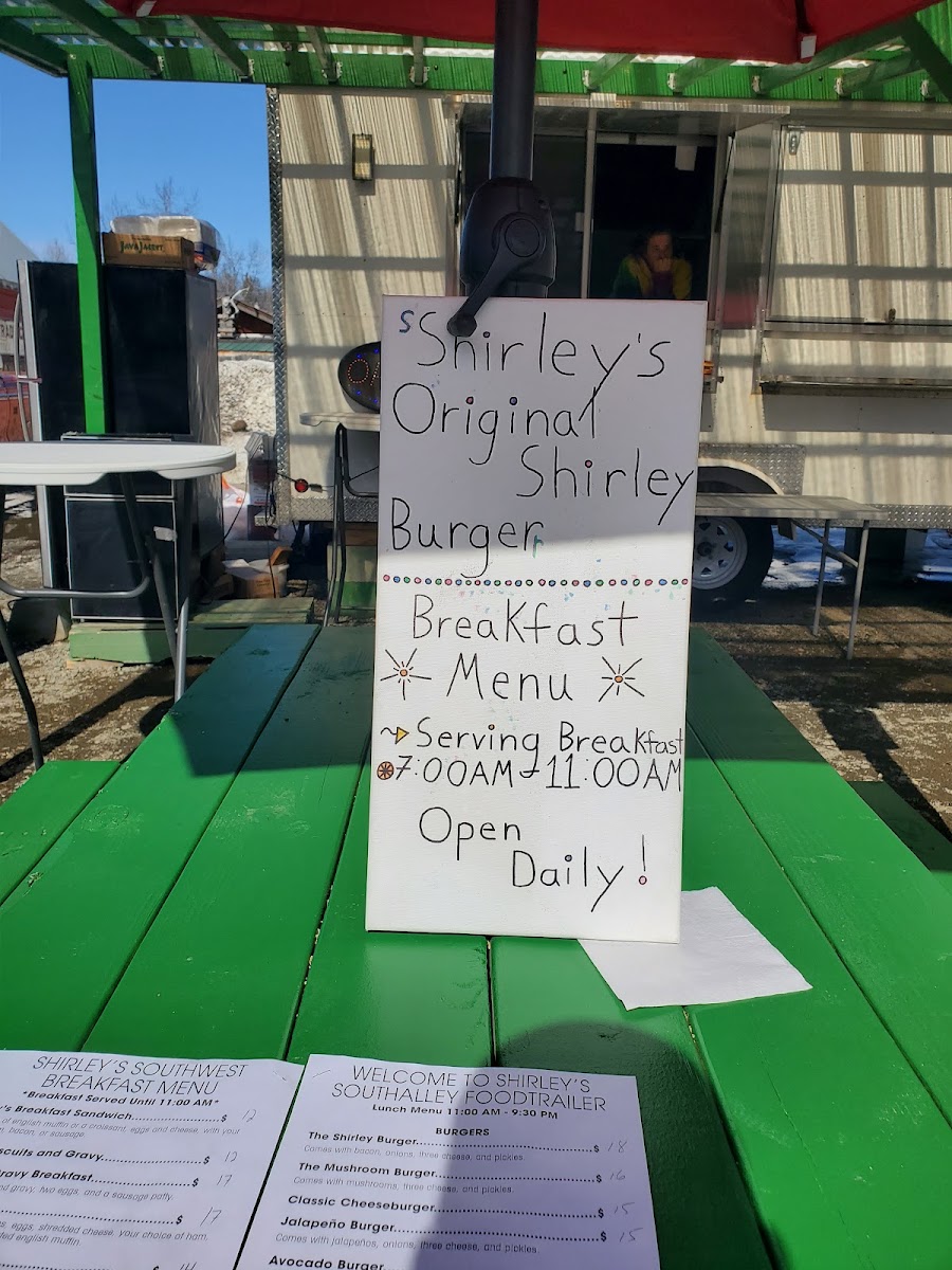 Shirley's Southalley Foodtrailer menu board