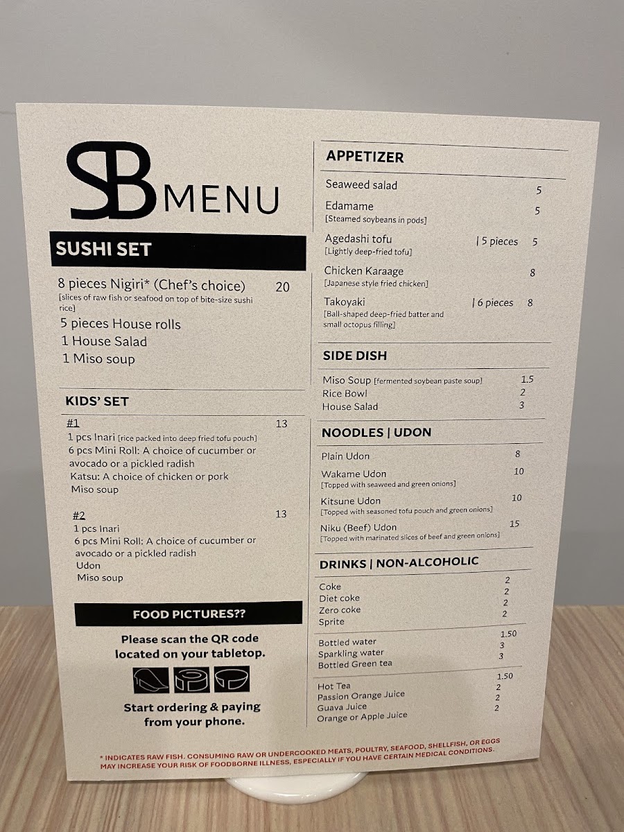 SUSHI & BOWLS menu board