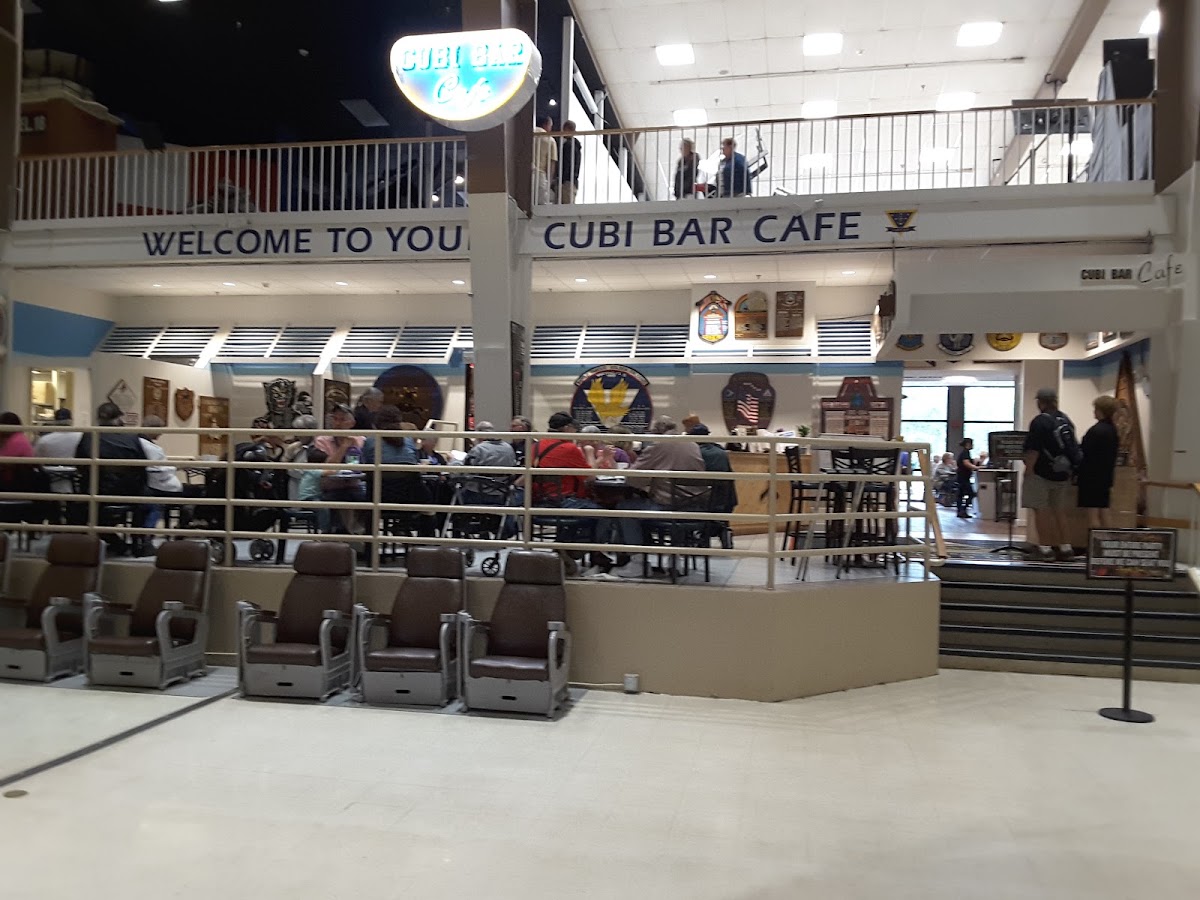 Cubi Bar Café