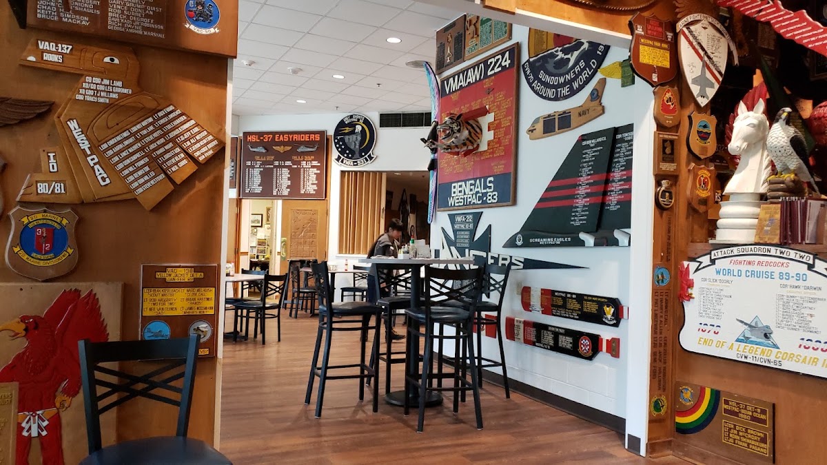 Cubi Bar Café
