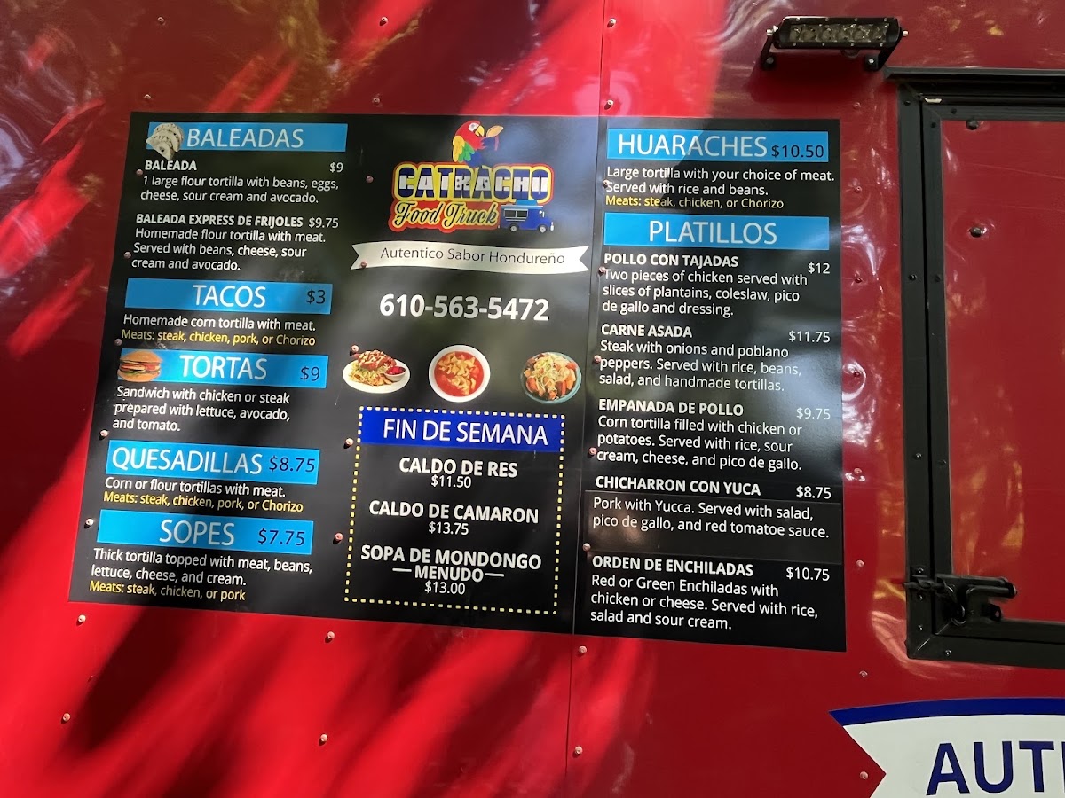 CATRACHO FOOD TRUCK menu board