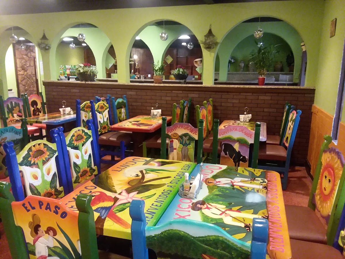 Pupuseria & Restaurant MI PUEBLITO