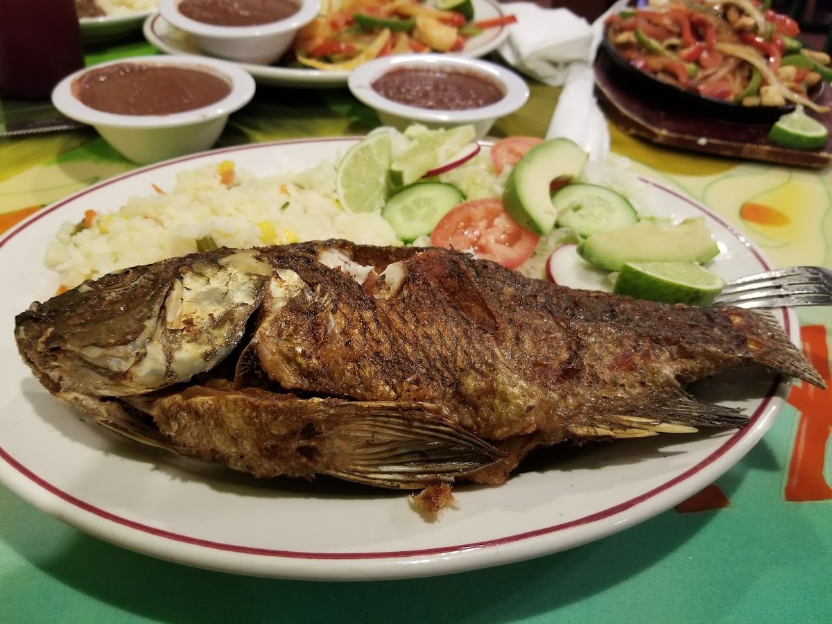 Pupuseria & Restaurant MI PUEBLITO