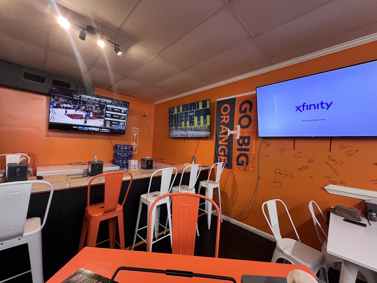 Fan Cave Pizzeria Parsons