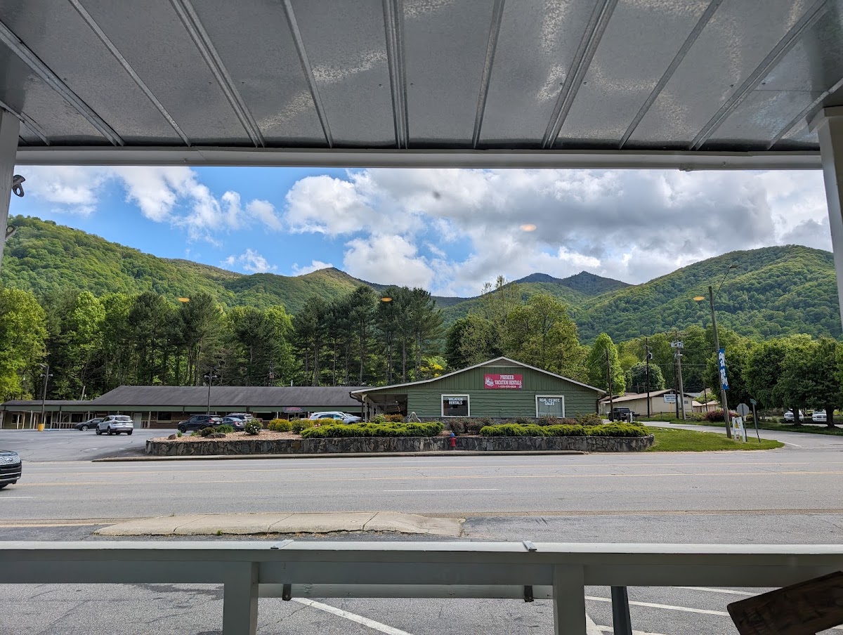 Carver's Maggie Valley Restaurant | Since 1952