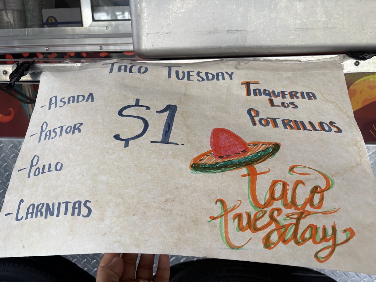 TAQUERIA LOS POTRILLOS GTO menu board