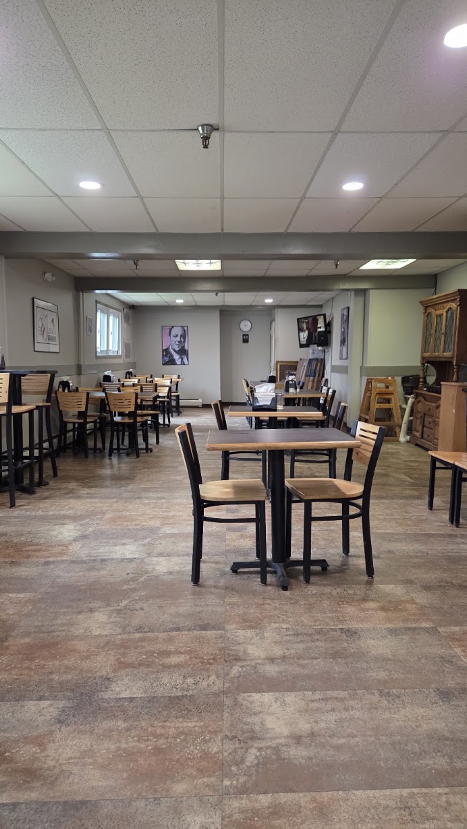June's Café and Pizzeria | Italian