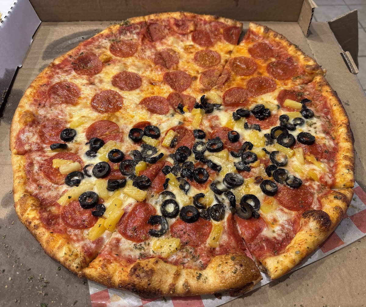 June's Café and Pizzeria | Italian