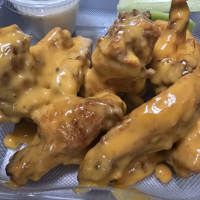 Large-Half Buffalo Wing