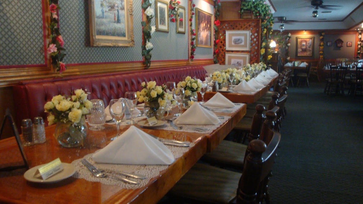 Karlings Seafood and German Restaurant