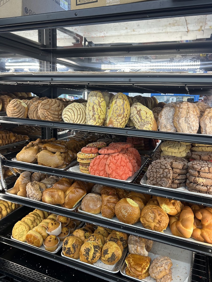 Taqueria Y Panadería La Calentana