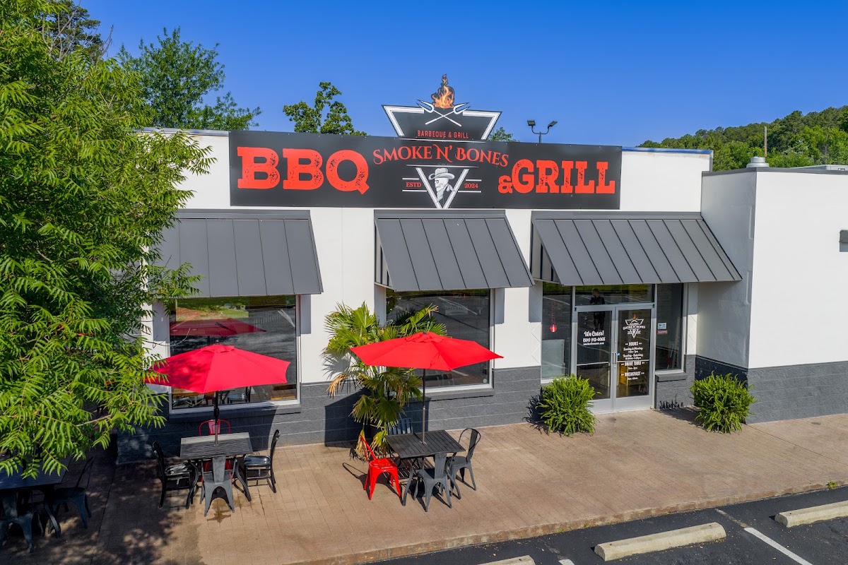 Smoke N’ Bones BBQ