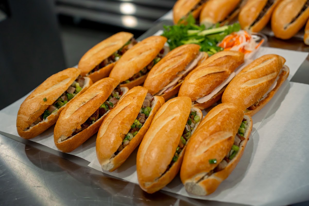 Tien Banh Mi & Boba