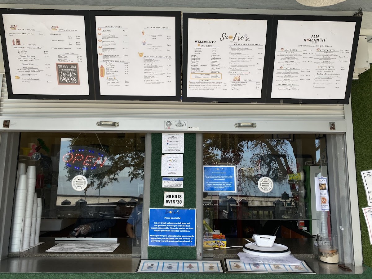 Sno Fro's menu board