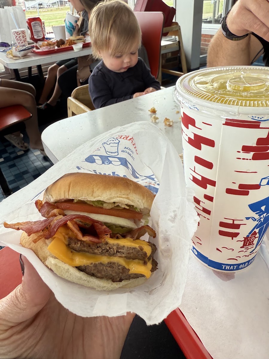Shake Shoppe