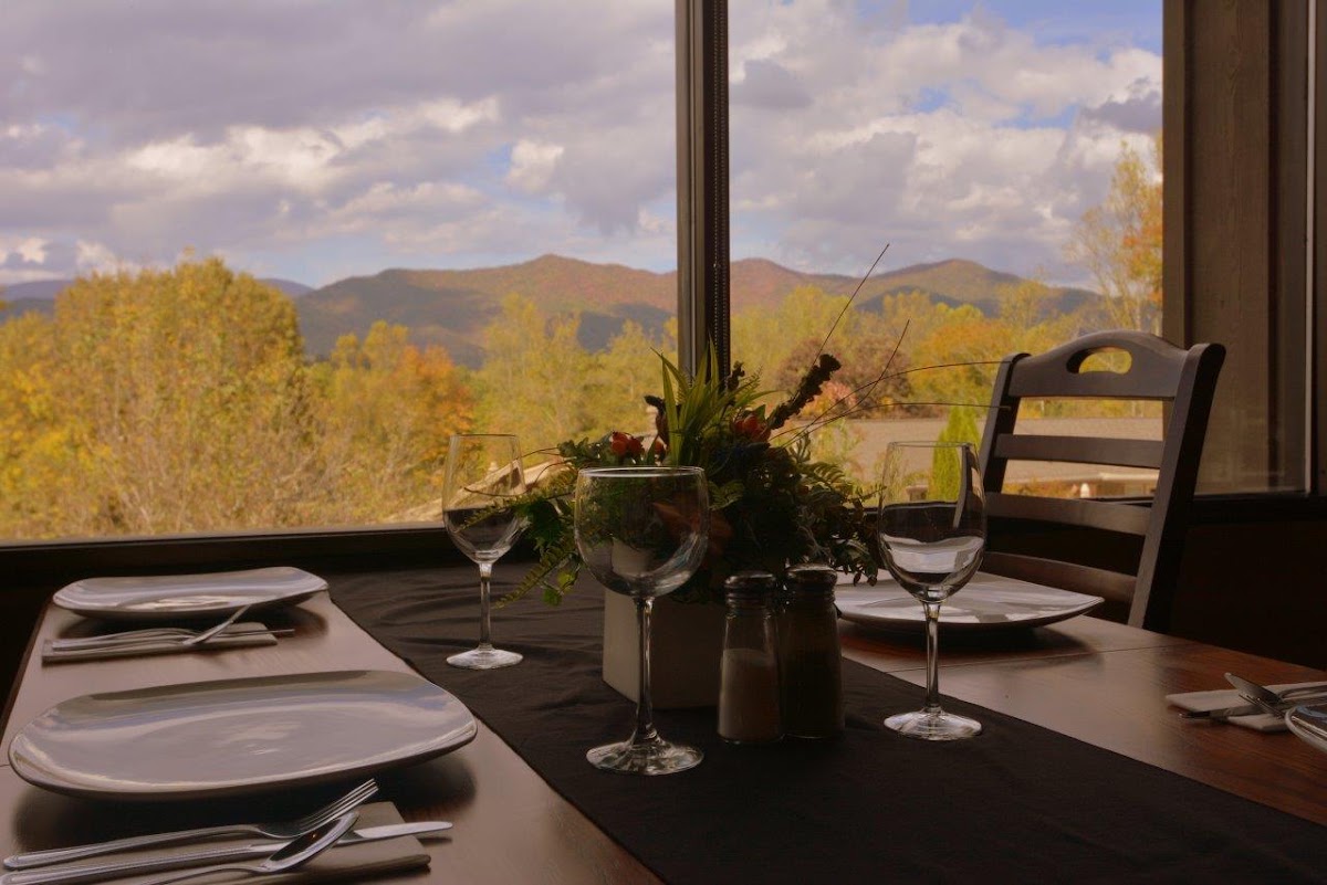 Hazel's Restaurant and Lounge