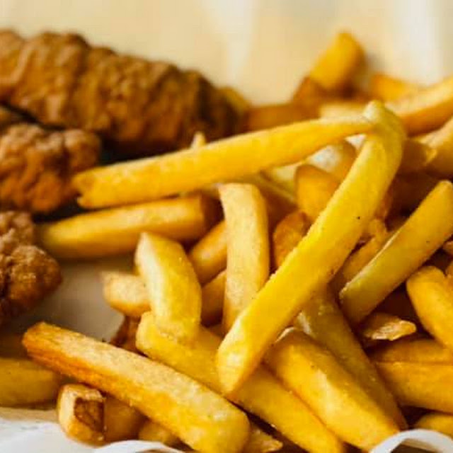 5 Wings or Chicken Tender with Fries