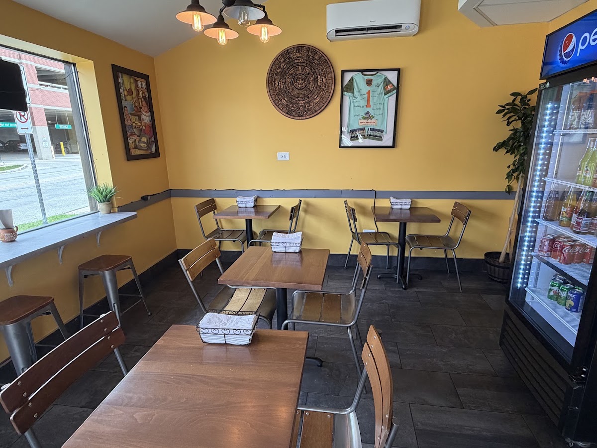 Javi's Burritos