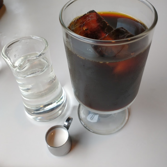 ランチはコーヒー付き