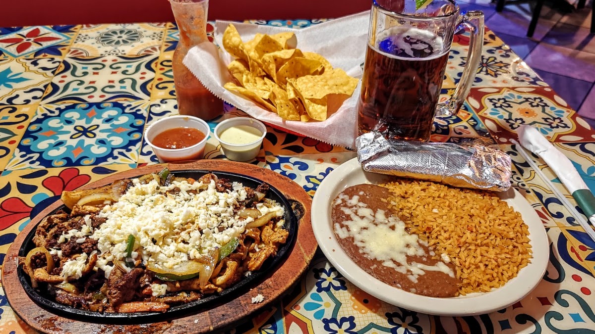 O! Chulos Grill & Bar