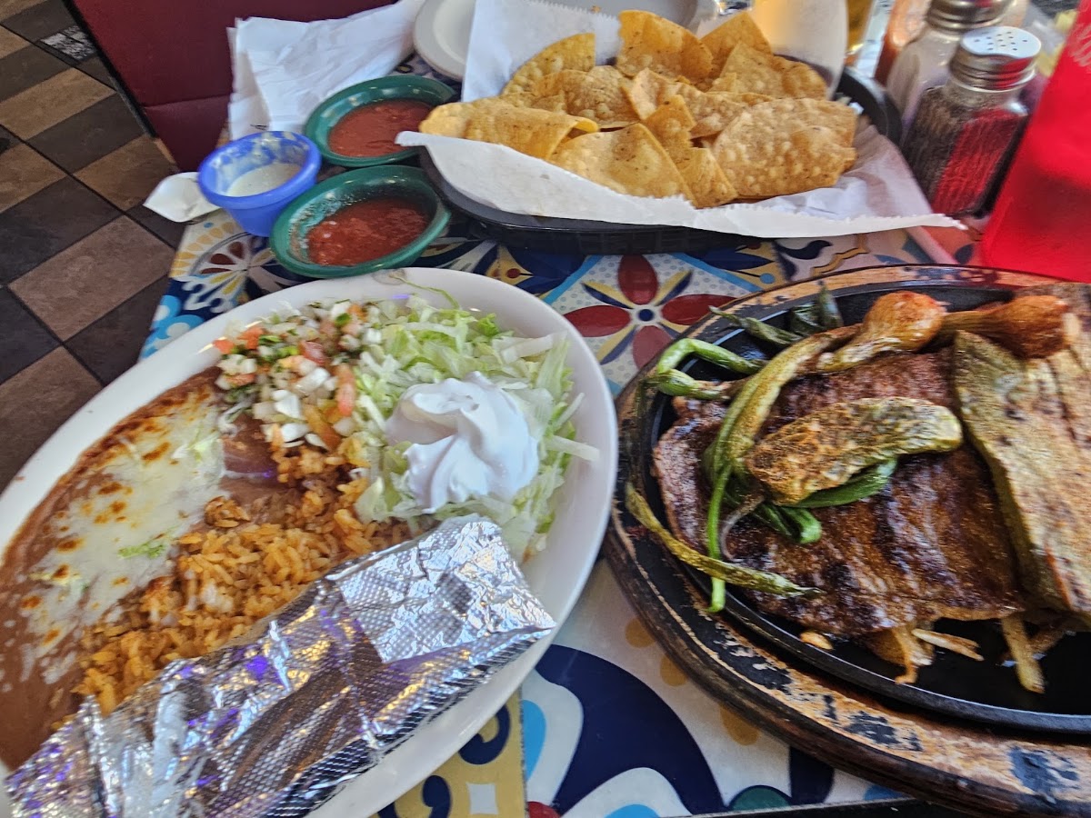 O! Chulos Grill & Bar