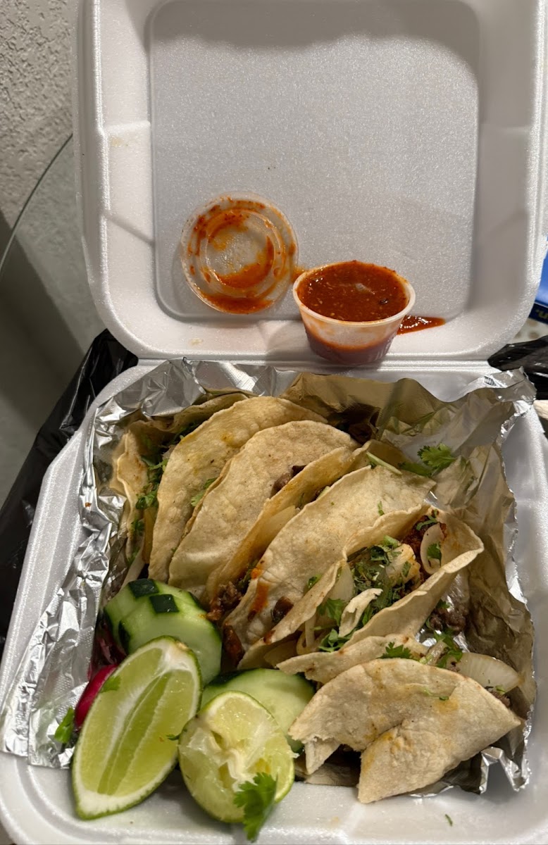 Taqueria la tlayuda