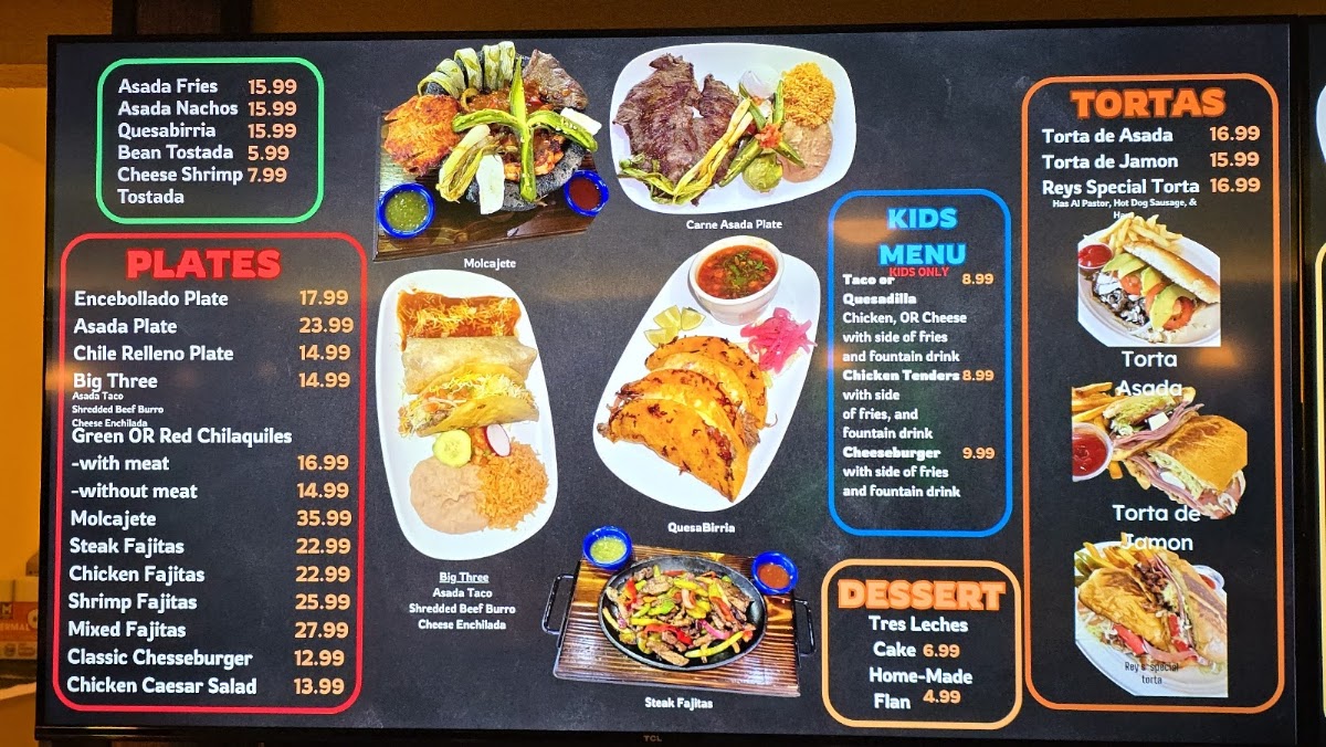 Tres Amigos - Sedona menu board
