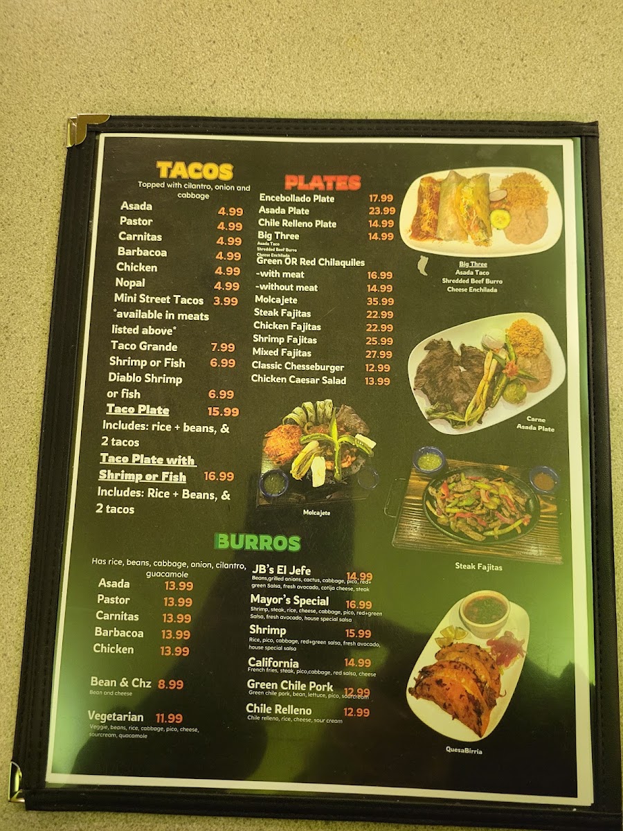 Tres Amigos - Sedona menu board