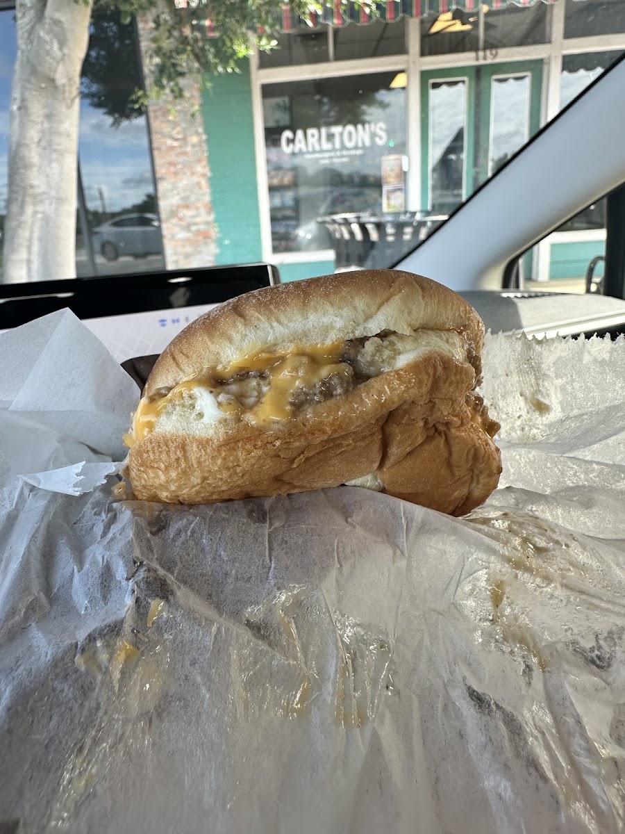Carlton's Hamburgers & Hotdogs