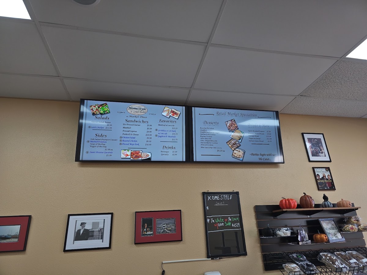 Poppa's Italian Factory menu board
