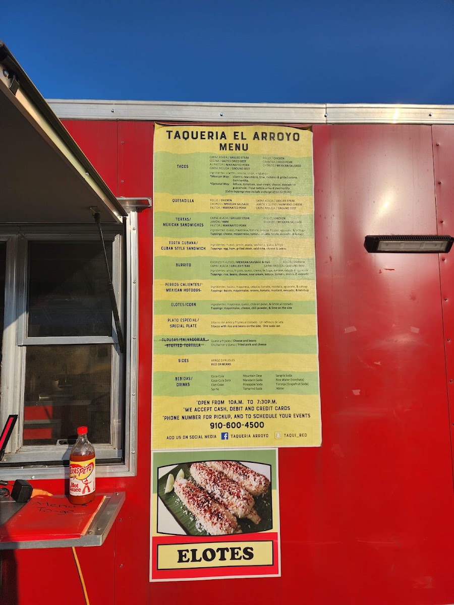 Taquería El Arroyo food truck menu board