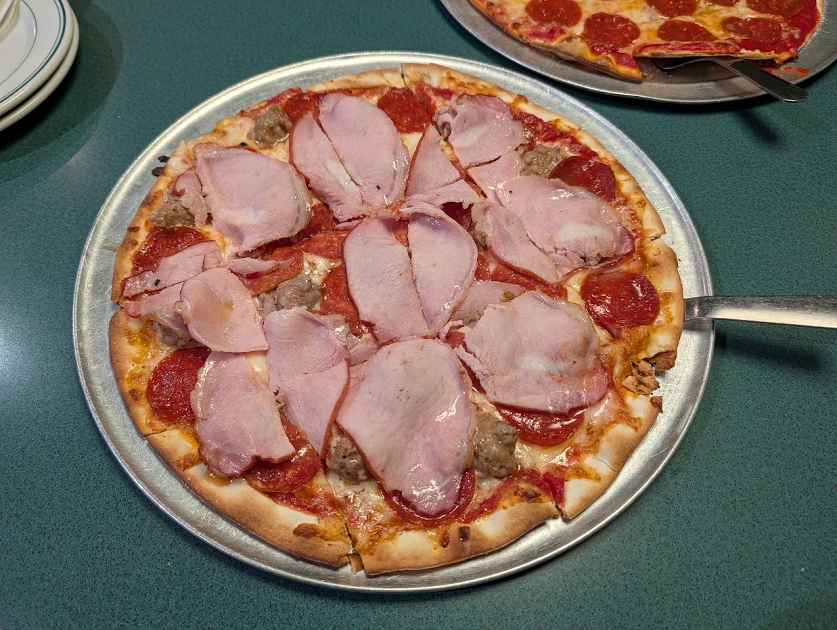Matero's Pub & Pizza