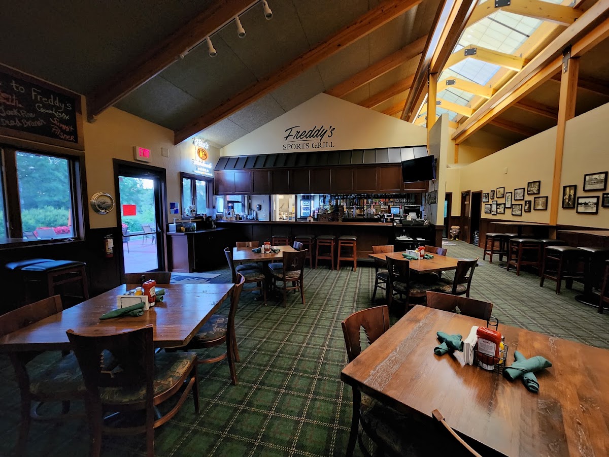 Freddy's Sports Grill at Grand View Lodge