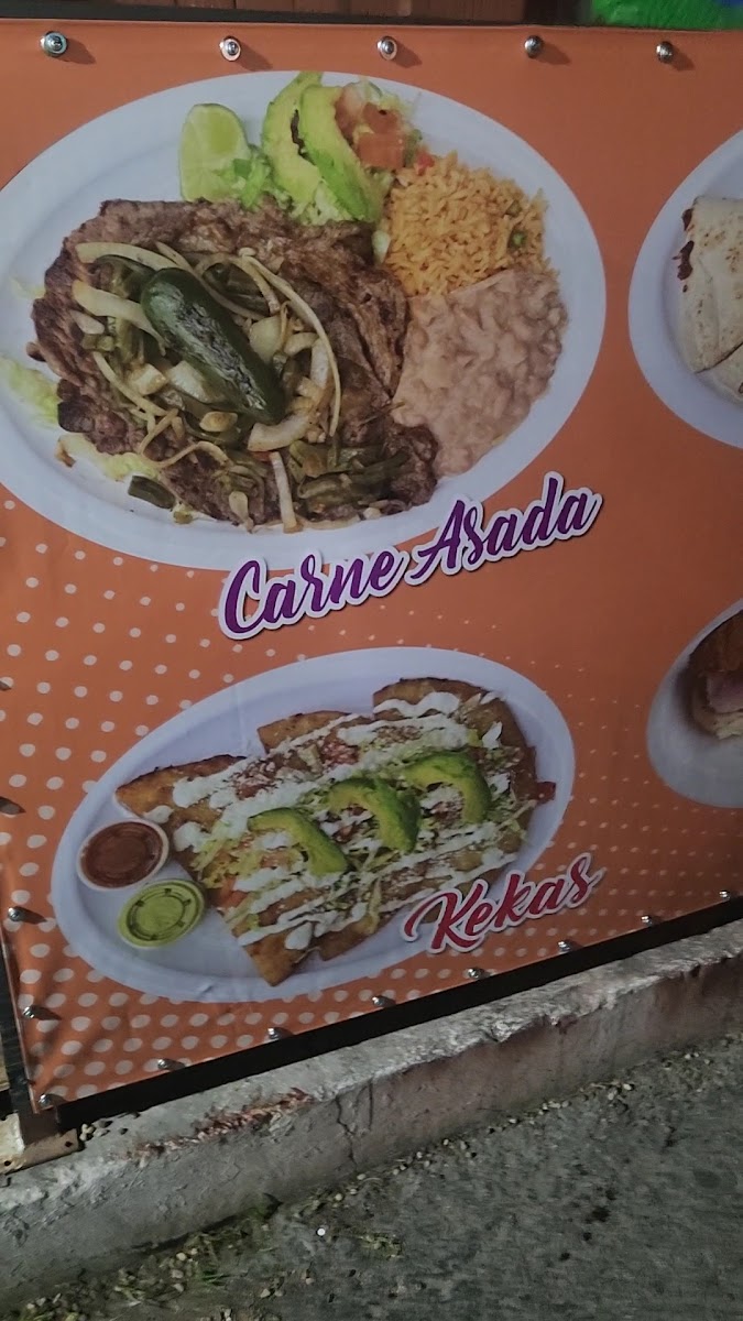 Tacos & Mariscos chelito's
