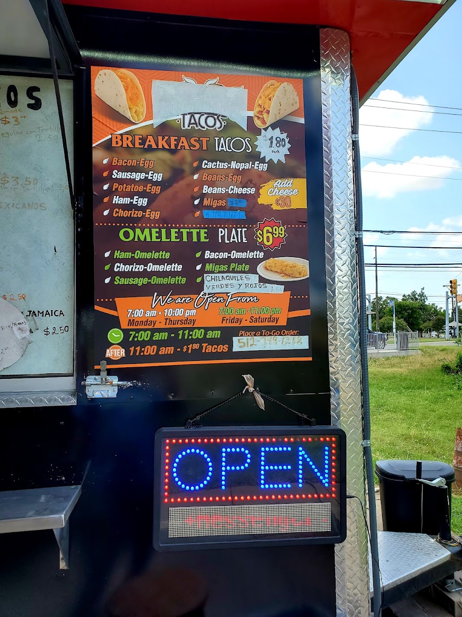 Taqueria El Venado menu board