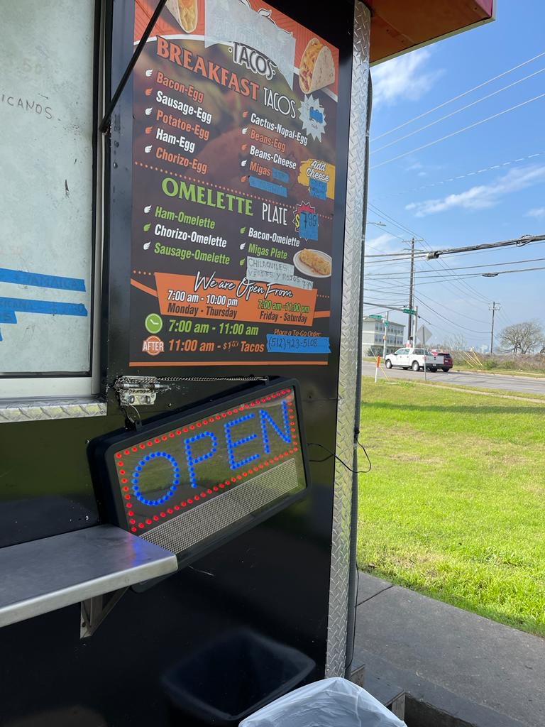 Taqueria El Venado menu board